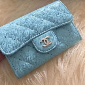 Chanel snap card holder NIB